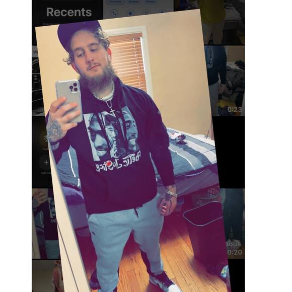 Meet your Posher, Blaise - Picture 1 of 1